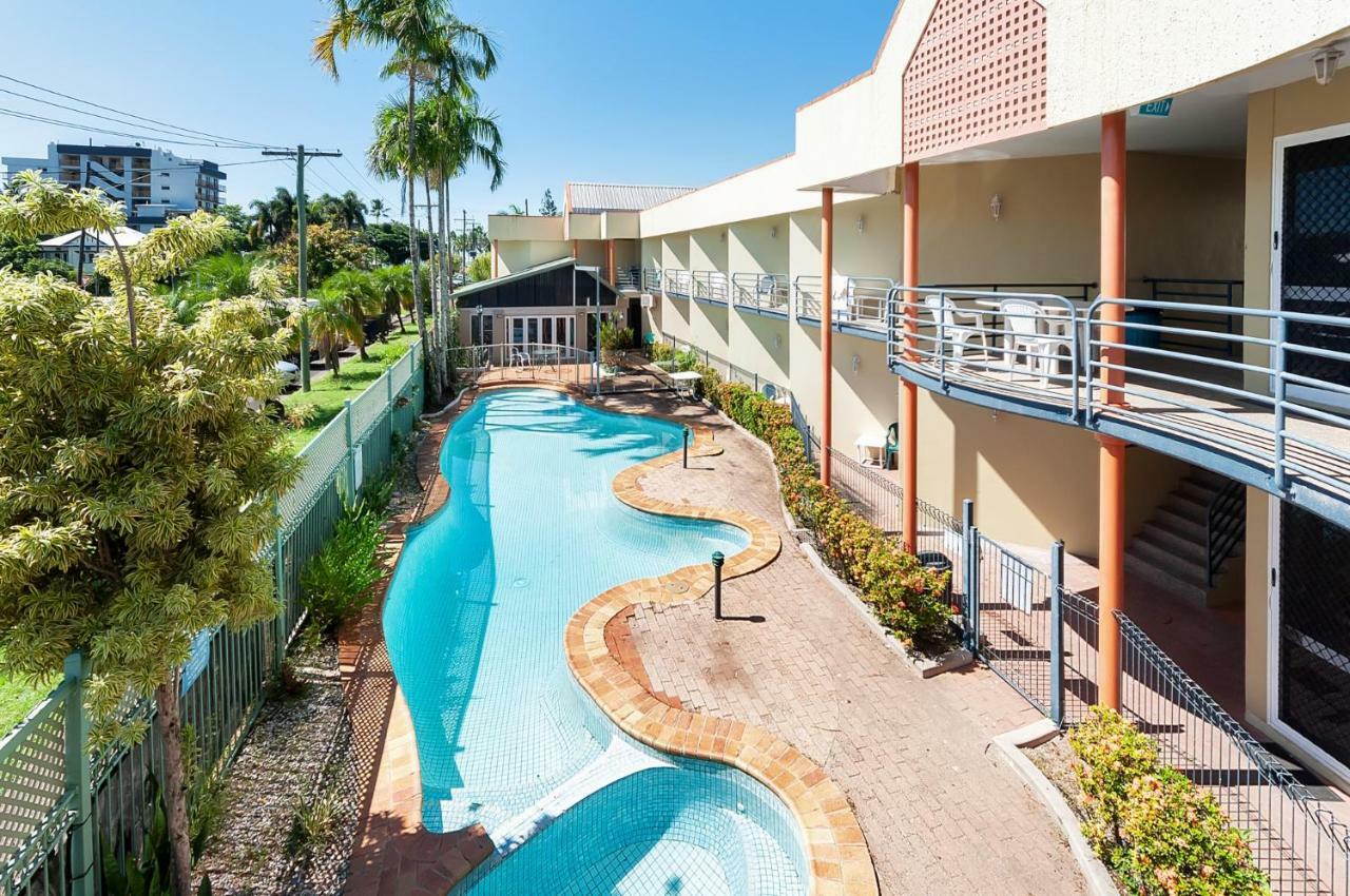 Tropical Queenslander Cairns Exterior photo